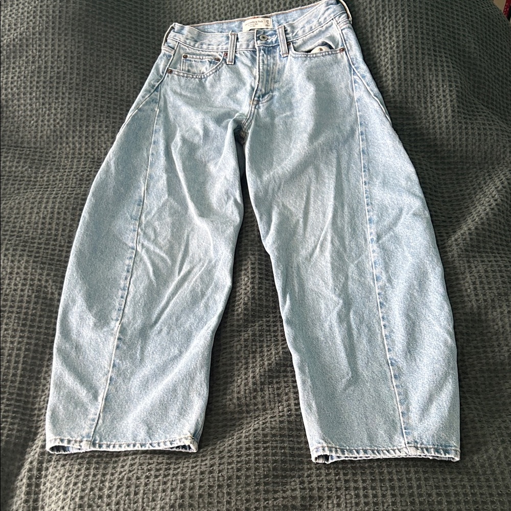 Mid Rise Barrel Jean - Picture 4 of 4
